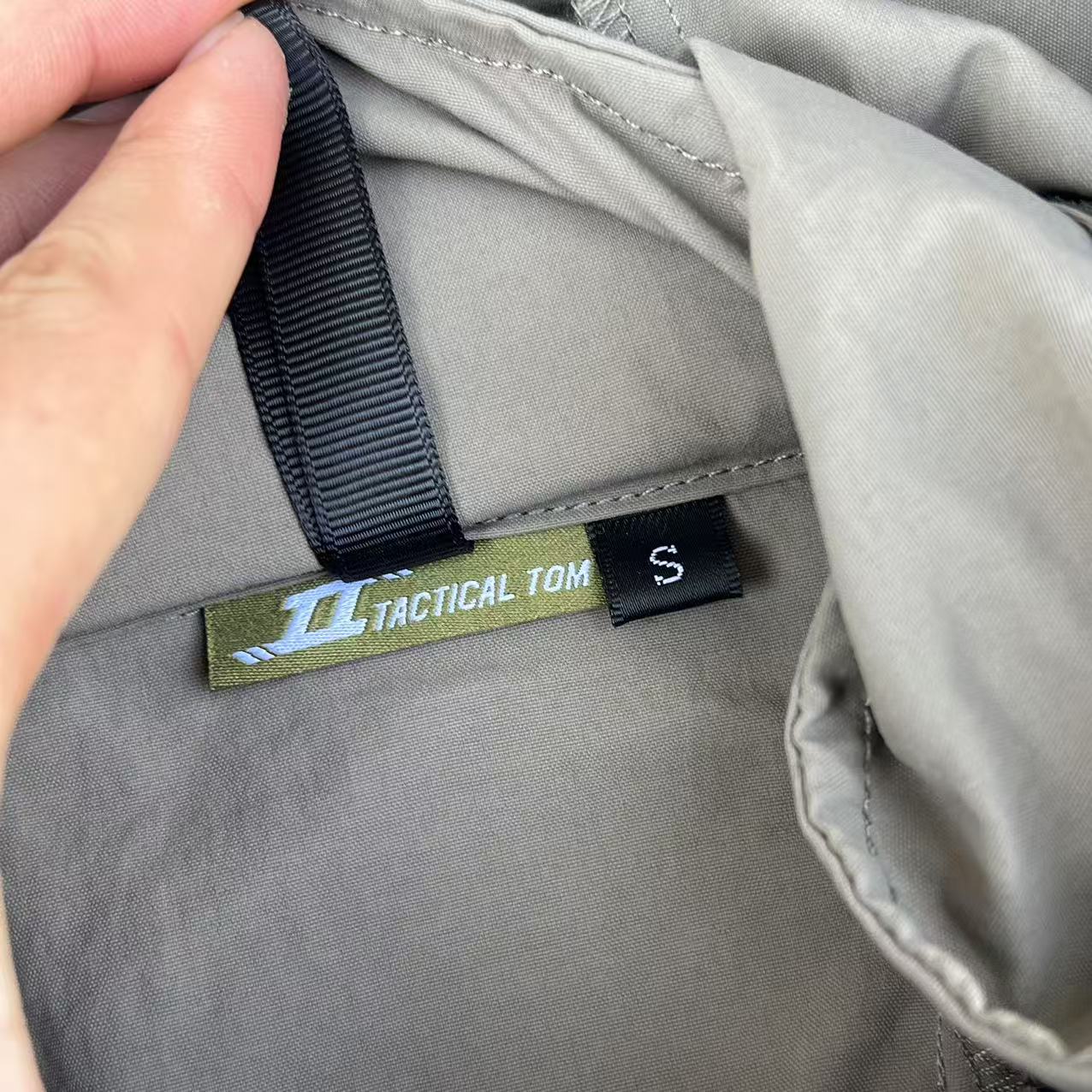 Chaqueta táctica Tom ORC gris  - Windproof Jacket Softshell reseña y precio