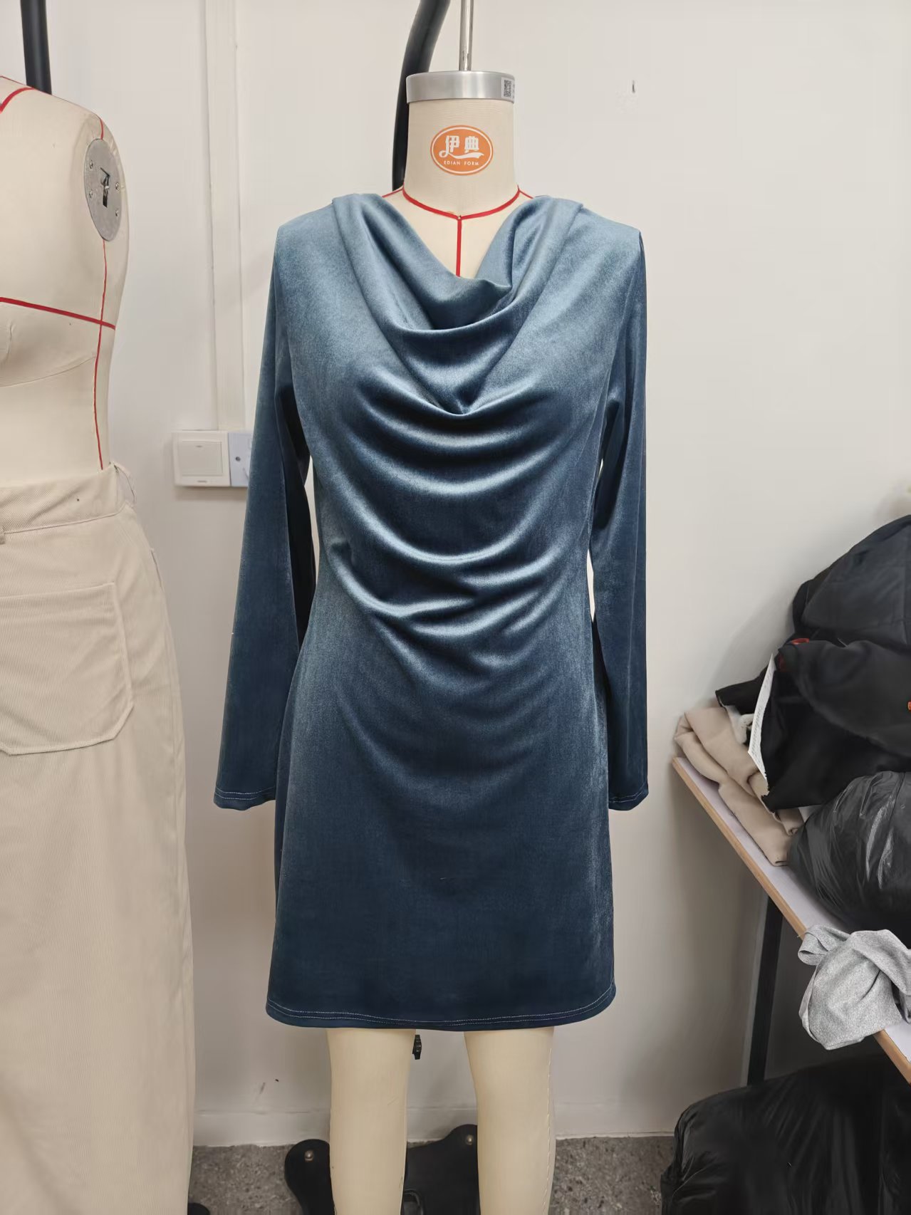 Moda Otoño-Invierno 2026: Nuev - Winter Clothing Colors 2026 reseña y precio