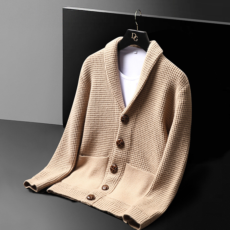 Chaqueta de Punto de Lujo de A - Winter Clothing Uae reseña y precio